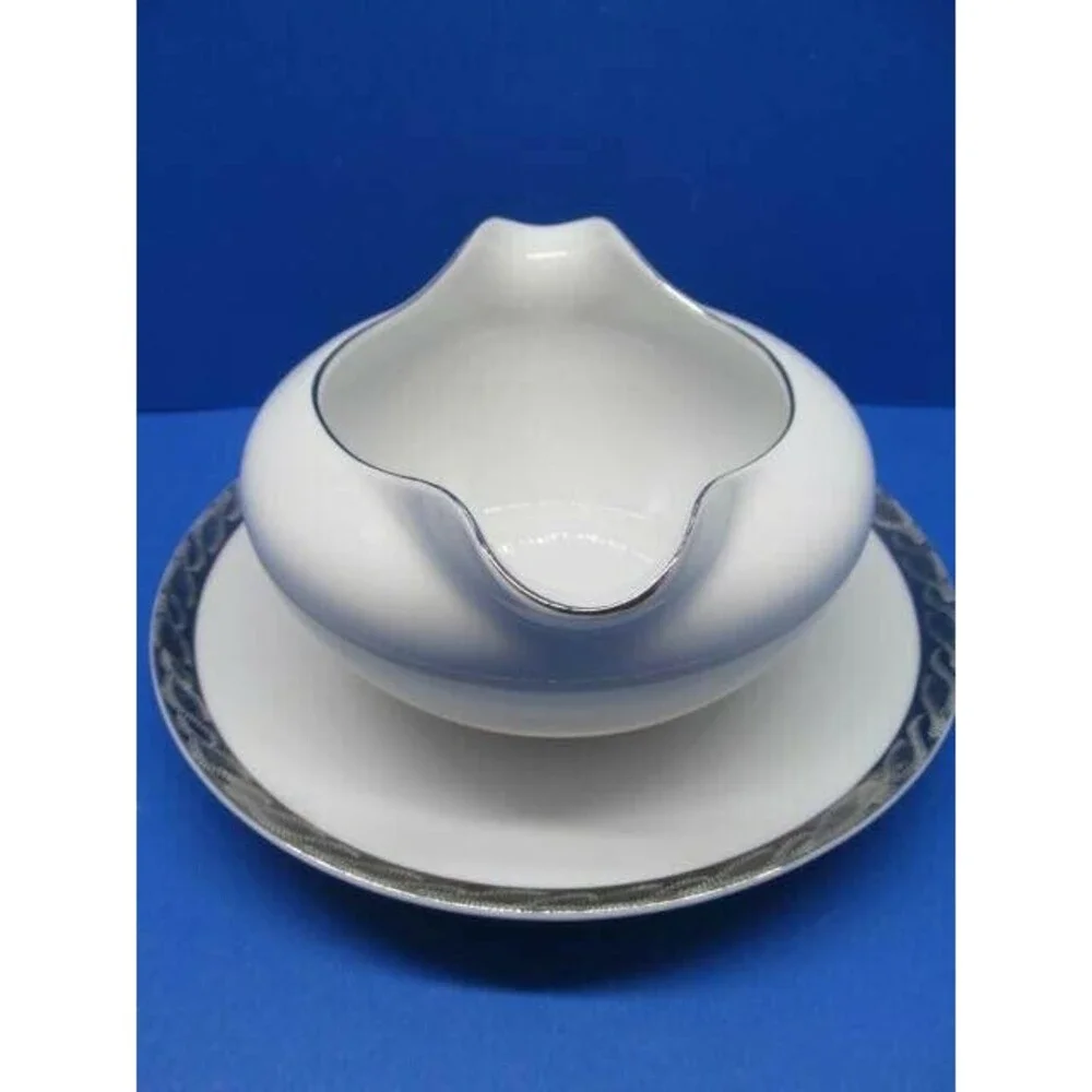 Fukagawa Japan Arita Silver Lichen Pattern 917 Covered Sugar Bowl & Gravy Boat
